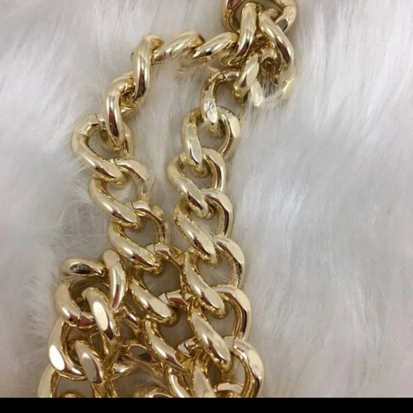 Victoria's Secret Floral Crossbody Bag - Picture 4 of 4